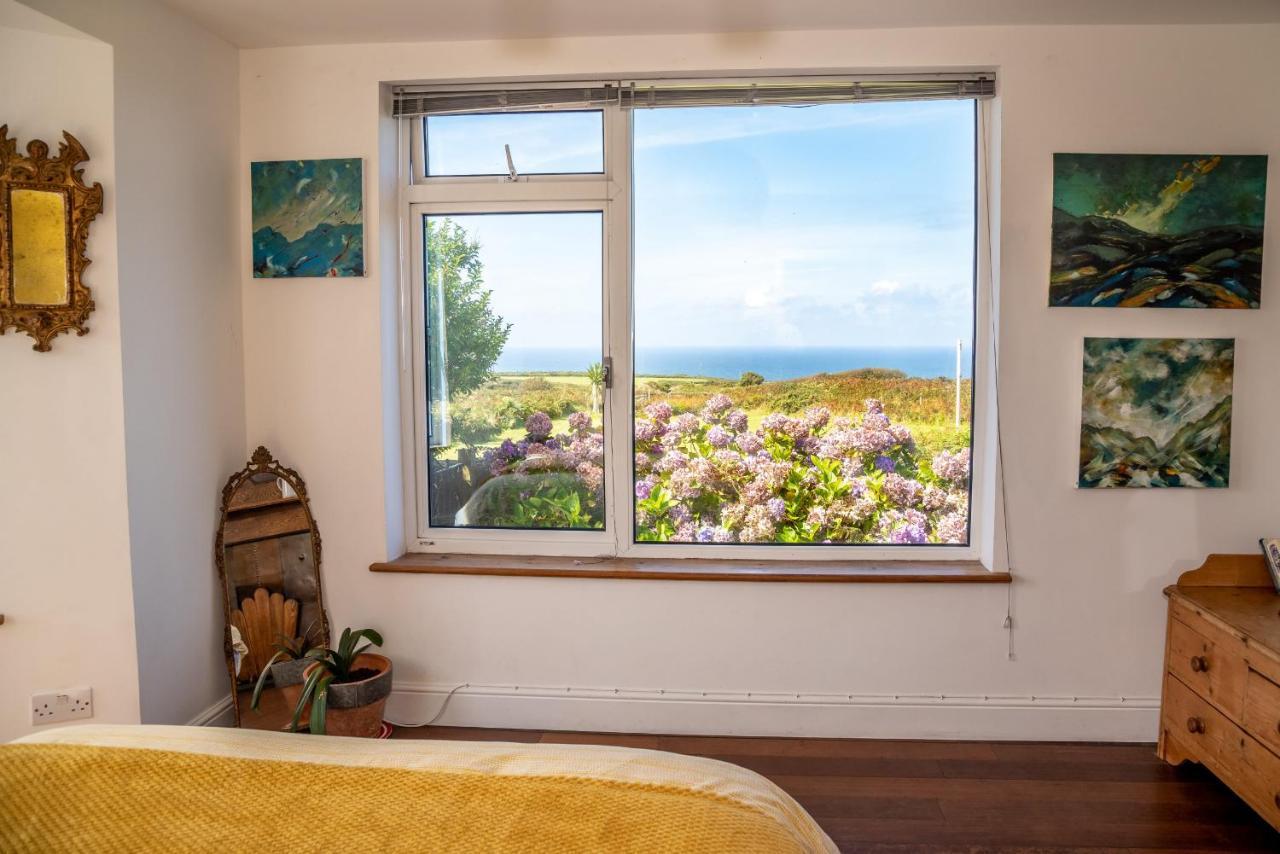 Finest Retreats - Western Watch - Sea Views, Pets Accepted, Sleeps 6 Lower Boscaswell ภายนอก รูปภาพ