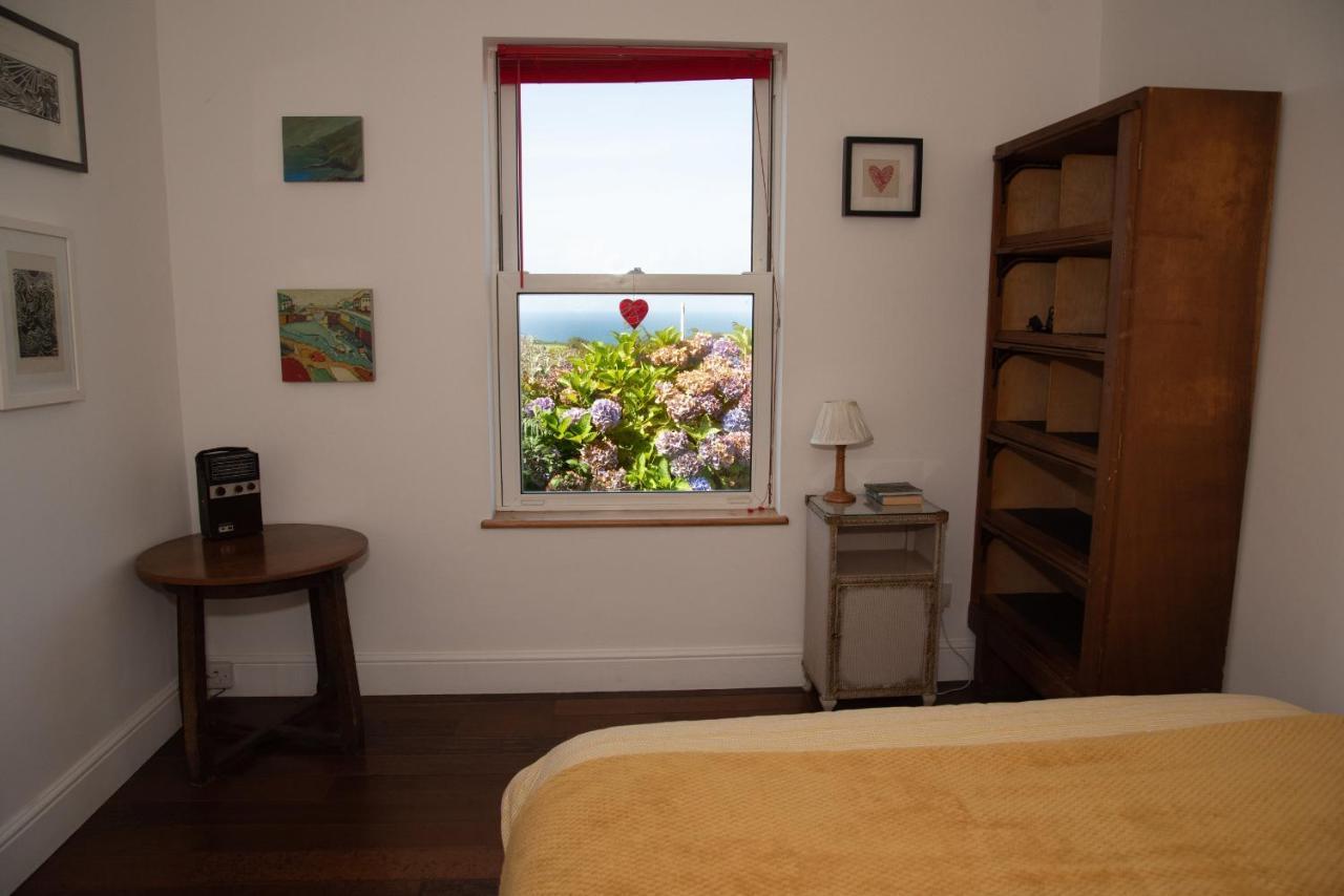 Finest Retreats - Western Watch - Sea Views, Pets Accepted, Sleeps 6 Lower Boscaswell ภายนอก รูปภาพ
