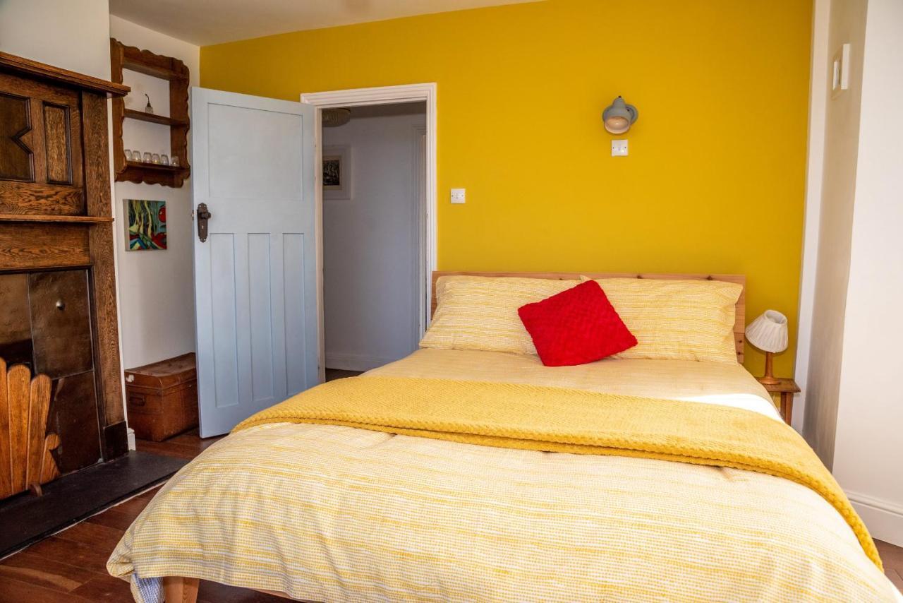 Finest Retreats - Western Watch - Sea Views, Pets Accepted, Sleeps 6 Lower Boscaswell ภายนอก รูปภาพ